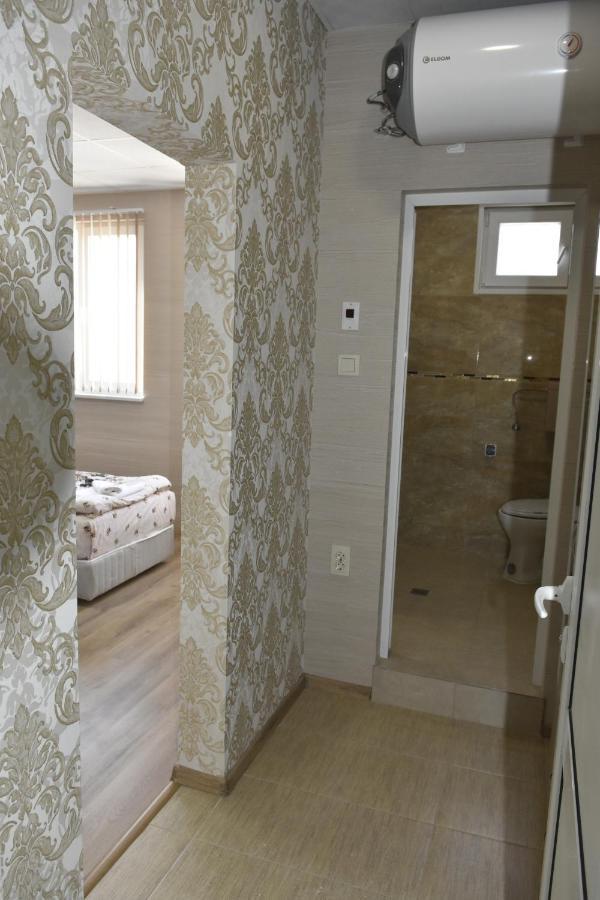 Suhin Dol Hotel Belimel Esterno foto