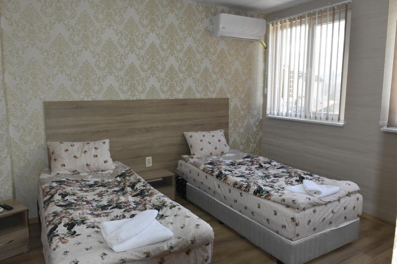Suhin Dol Hotel Belimel Esterno foto